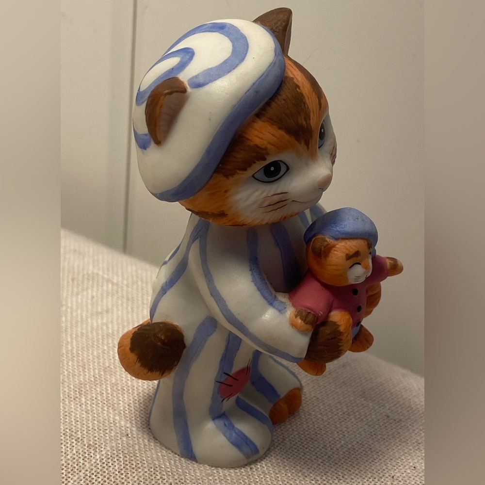 90s cat figurine Bronson Collectibles Cat in Pajamas kitty teddybear vintage cat - Picture 3 of 15
